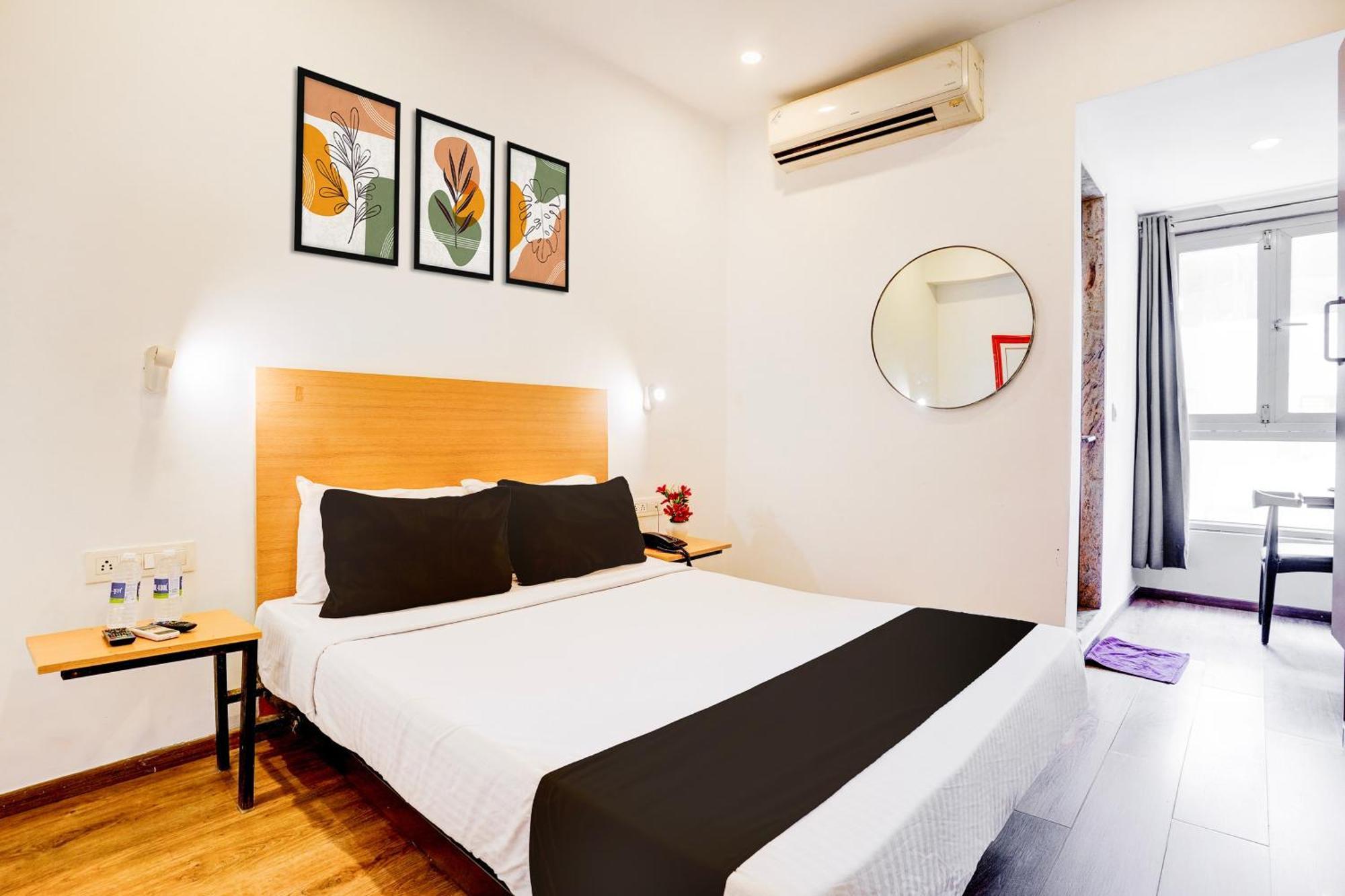 Super Townhouse Khar The Unicontinental Hotel Mumbai  Buitenkant foto