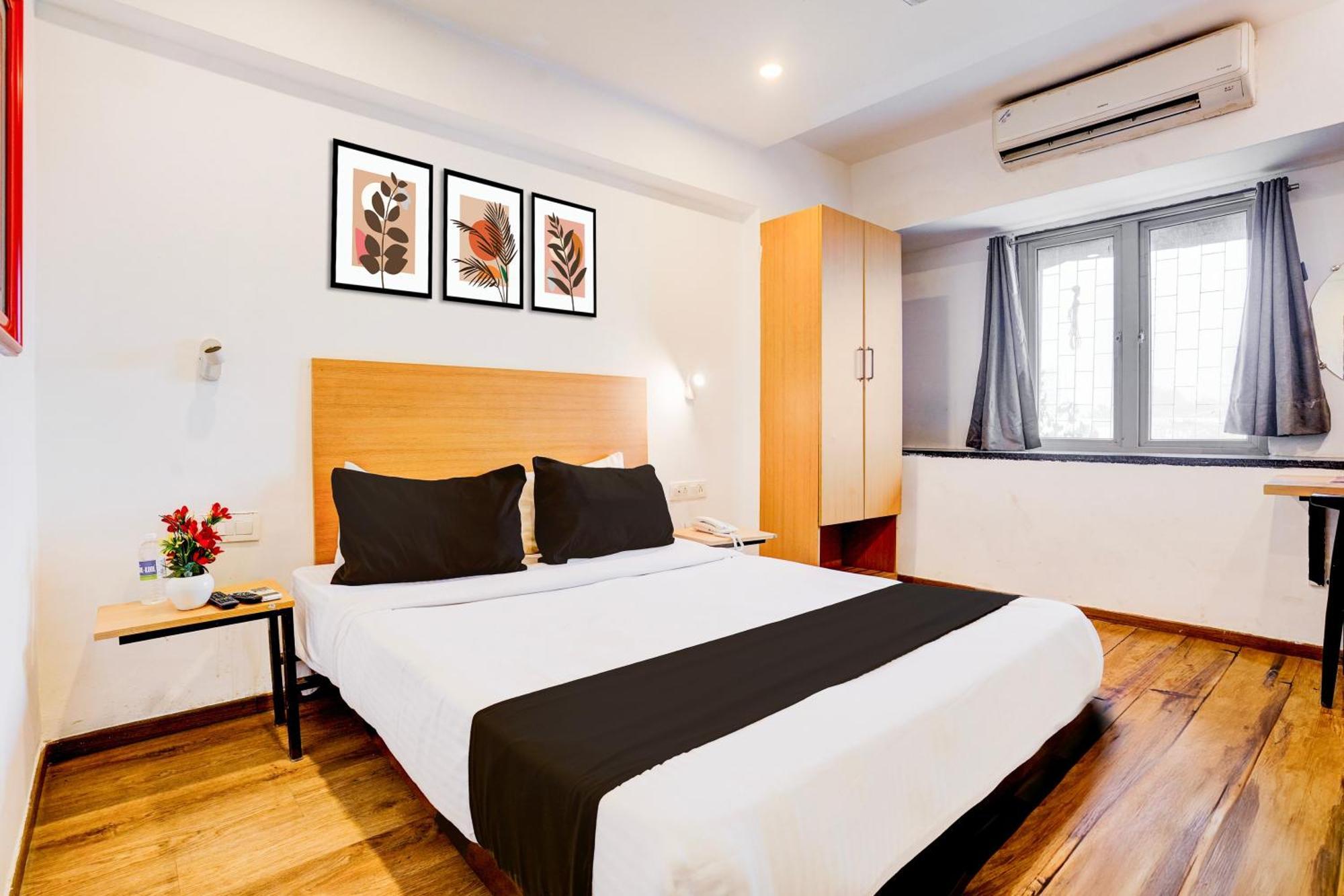 Super Townhouse Khar The Unicontinental Hotel Mumbai  Buitenkant foto